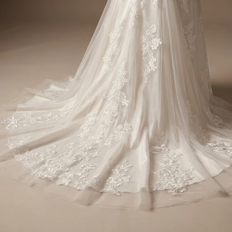 Cordelia Lace Long Sleeve Wedding Dress - 4
